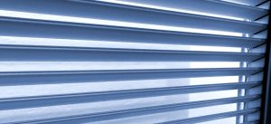 Persianas de aluminio orientables o autoblocantes